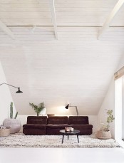 Airy Minimalist House Full Of Vintage Finds And Greenery