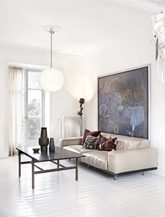Airy minimalist home full of vintage finds and greenery digsdigs Salotti minimal