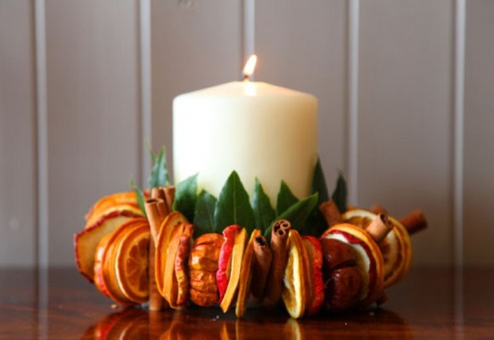 Amazing Christmas Candles And Decorations With Them