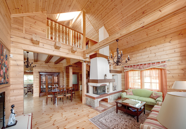Amazing Wooden Coutry House Design