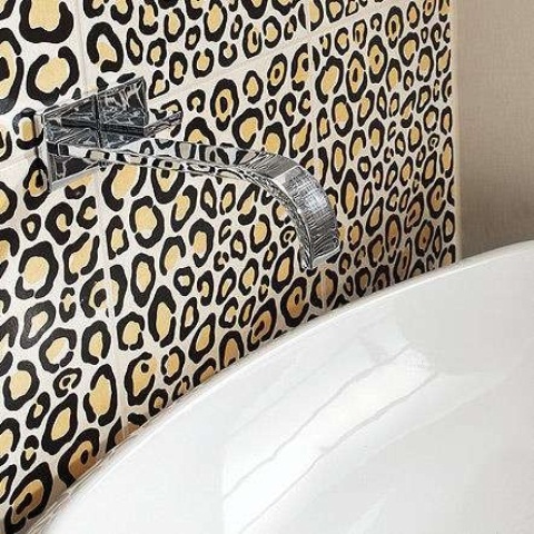leopard print tiles are a unique solution for a modern bathroom, they will add a pretty print touch to the space making it unique