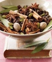 Aromatic Cinnamon Decor Ideas For Christmas