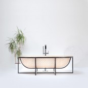 asian-boat-inspired-bathtub-made-of-wood-veneer-2