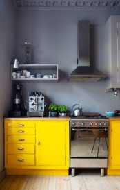 Awesome Bold Decor Ideas For Small Kitchens