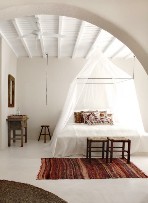 23 Dreamy And Practical Mosquito Nets For Your Bedroom DigsDigs