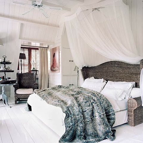 23 Dreamy And Practical Mosquito Nets For Your Bedroom