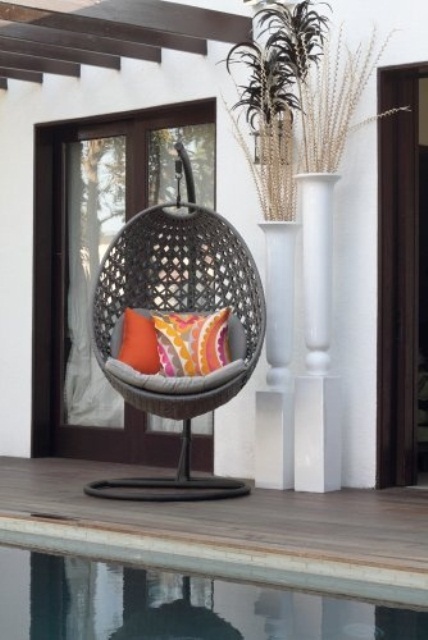 Awesome Outdoor Hanging Chairs