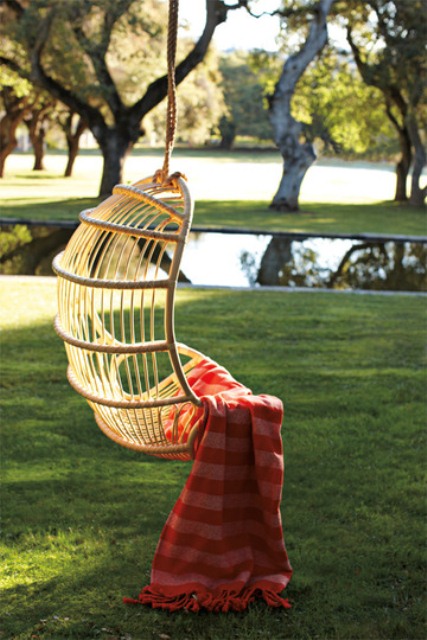 Awesome Outdoor Hanging Chairs