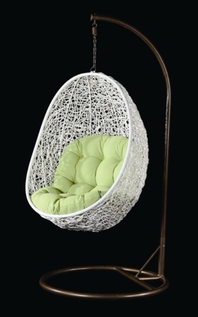 awesome outdoor hanging chairs 2