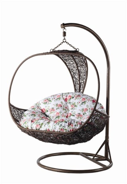 Awesome Outdoor Hanging Chairs