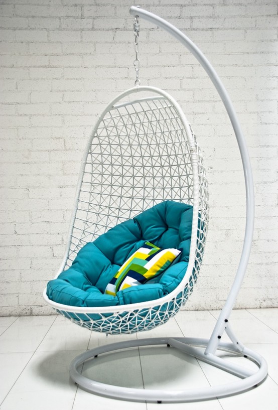 Awesome Outdoor Hanging Chairs