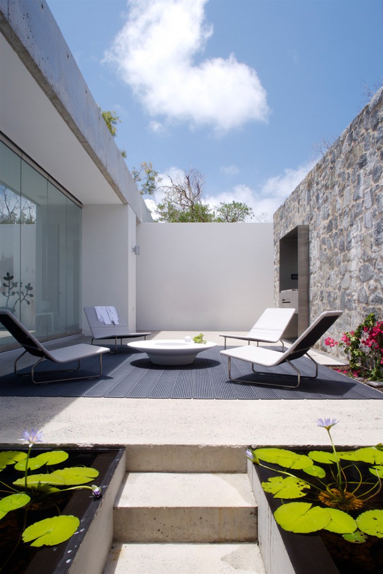 Azuris Ocean House For Indoor And Outdoor Living