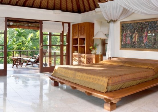 Bali House In Colonial Style With Local Art Works