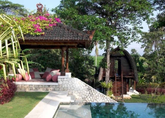 Bali House In Colonial Style With Local Art Works