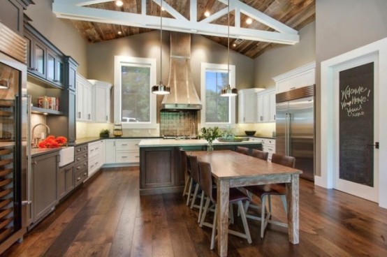 Beautiful Alamo Farmhouse Designed For Outdoor Living