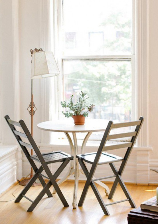 Beautiful And Cozy Nooks By The Window