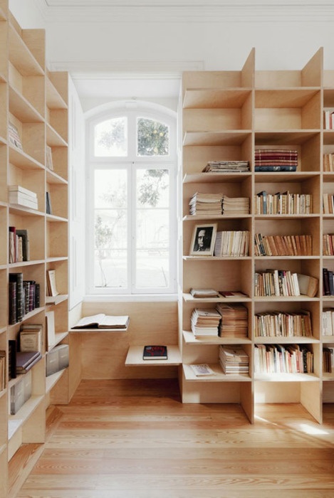 Beautiful And Cozy Nooks By The Window