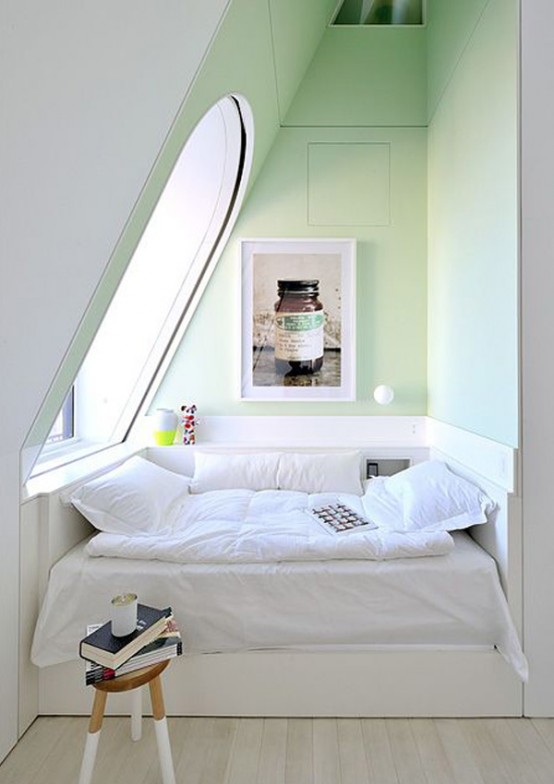 Beautiful And Cozy Nooks By The Window