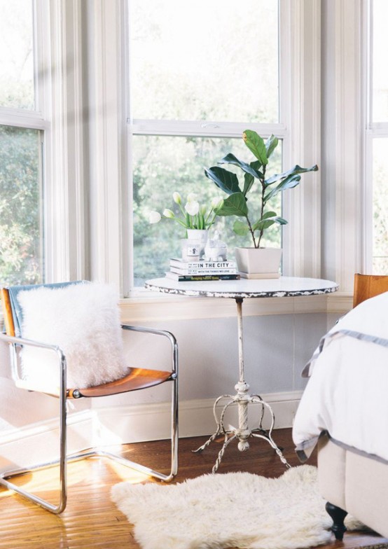 Beautiful And Cozy Nooks By The Window