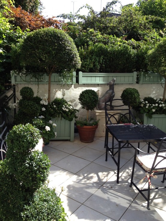 26 Beautiful Townhouse Courtyard Garden Designs - DigsDigs