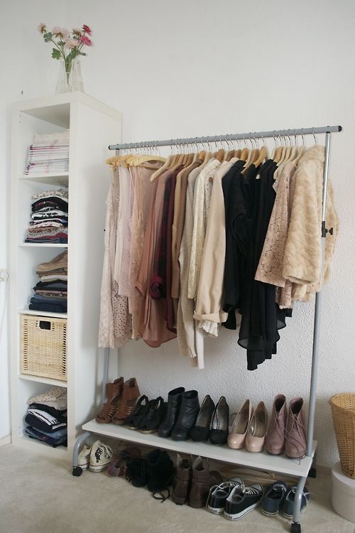 Beautiful Vintage Closets Youll Never Want To Leave