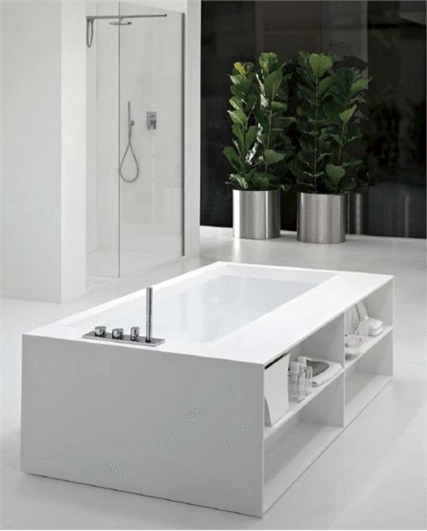 Biblio Minimalist Bathtub