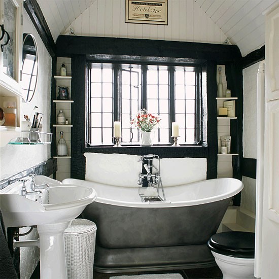 Adding fresh flowers and calndes could take relaxing in a bathtub to the next level.
