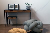 bright-knotty-cushions-and-stools-for-modern-decor-9