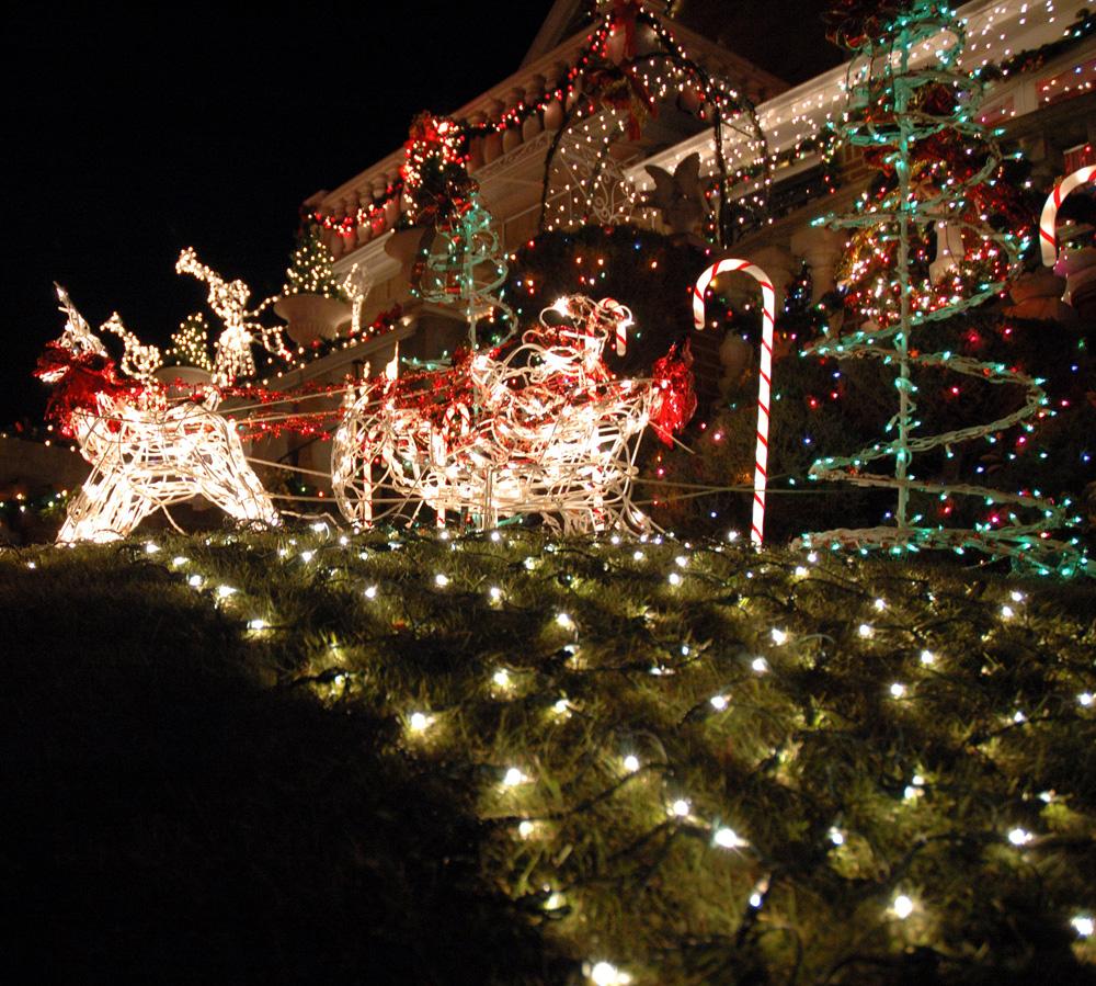 Top 10 Biggest Outdoor Christmas  Lights  House Decorations  