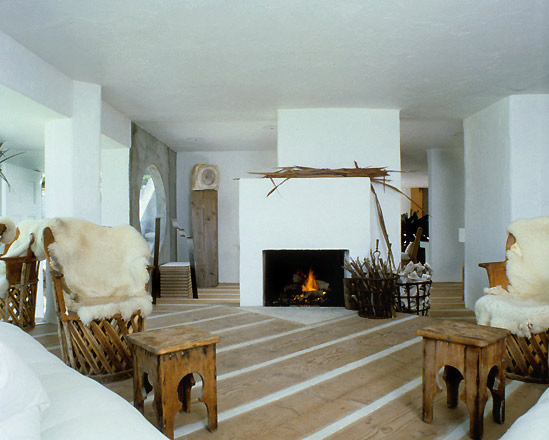 california beach house fireplace