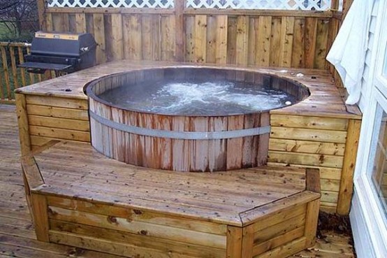 Cedar Outdoor Hot Tubs