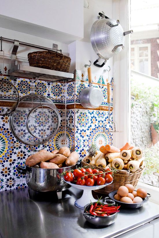 Ceramic Tiles Kitchen Backsplashes That Catch Your Eye