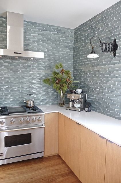 27 Ceramic Tiles Kitchen Backsplashes That Catch Your Eye - DigsDigs