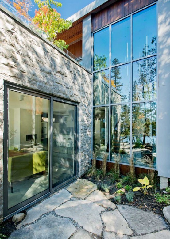 Chalet Lac Gate Inspired By The Surrounding Landscape