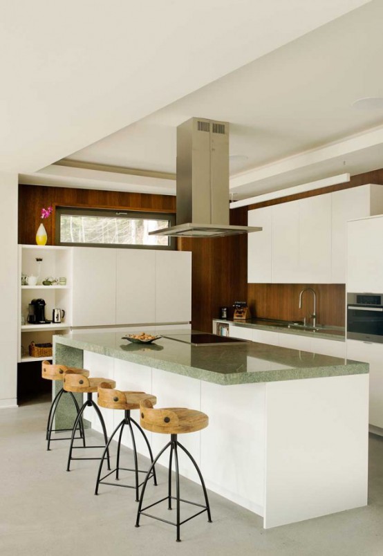 Chalet Lac Gate Inspired By The Surrounding Landscape