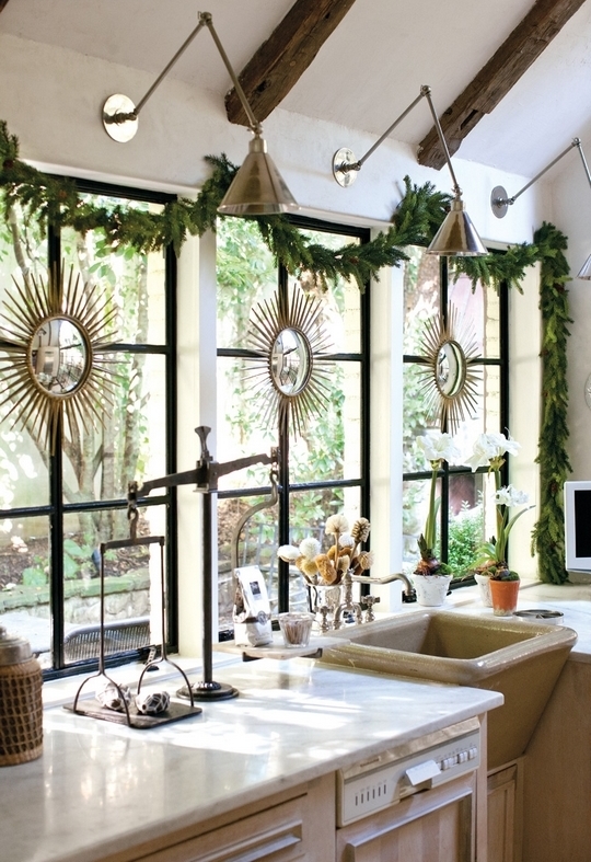 Charm Of Vintage Christmas