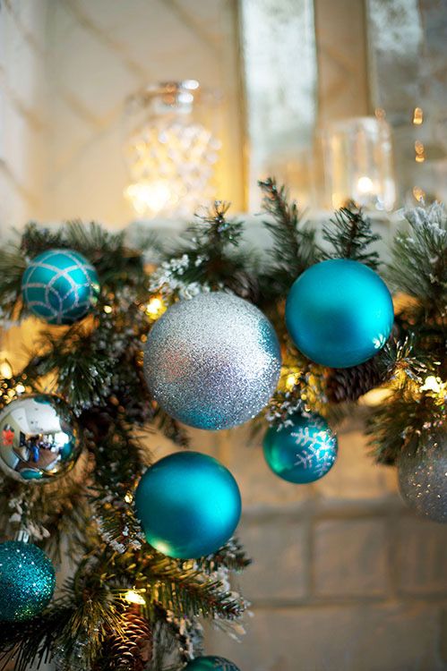 35 Silver And Blue Décor Ideas For Christmas And New Year - DigsDigs