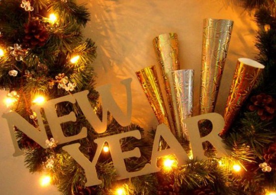 turn your Christmas wreath into a NYE one with some gold letters, gold cones and lights and make it an ultimate NYE decoration
