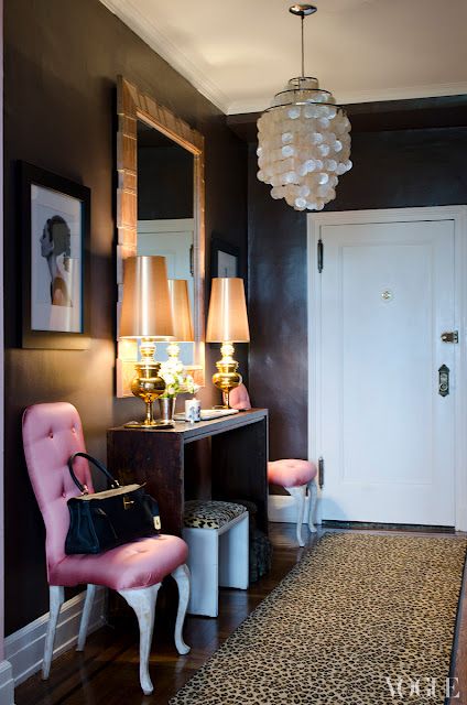 Chic And Cute Feminine Entryway Décor Ideas