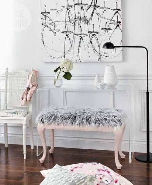 Chic And Cute Feminine Entryway Décor Ideas