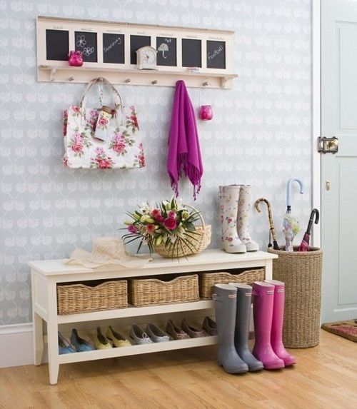 Chic And Cute Feminine Entryway Décor Ideas