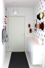 chic-and-cute-feminine-entryway-decor-ideas-9