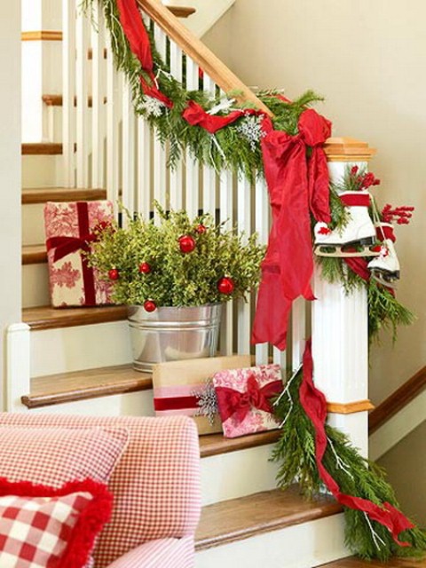 Christmas Stairs Decoration Ideas