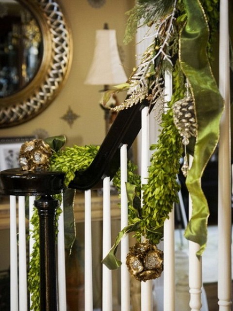 Christmas Stairs Decoration Ideas