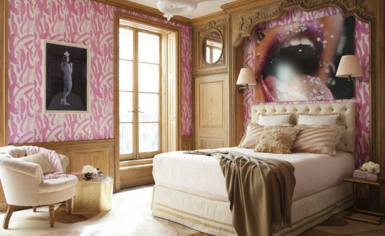 Classical And Glamorous Bedroom In Cold Pink