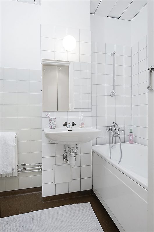 Clean White Small Apartment Interior Design