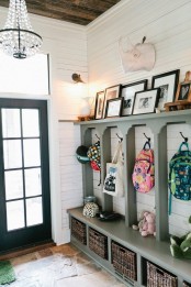 clever-examples-to-organize-your-entryway-easily-8
