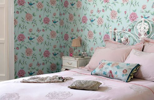 Colorful Femenine Bedroom Colorful Femenine Bedroom