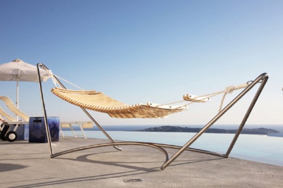 Comfortable Lounge Chair And Hammock Hybrid