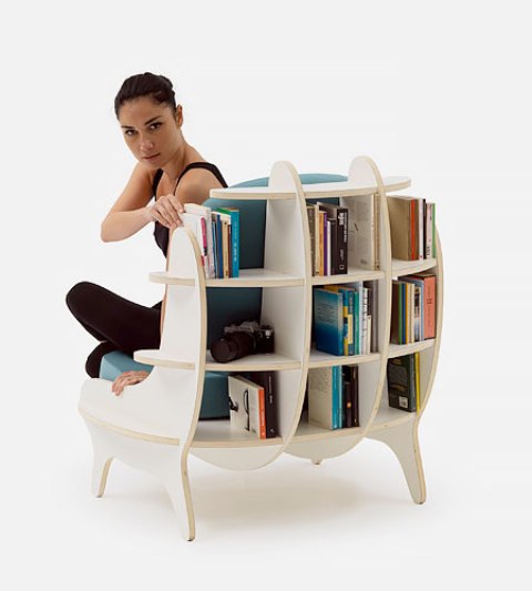 Comfy Chair With Built In Bookshelves For Book Lovers Digsdigs